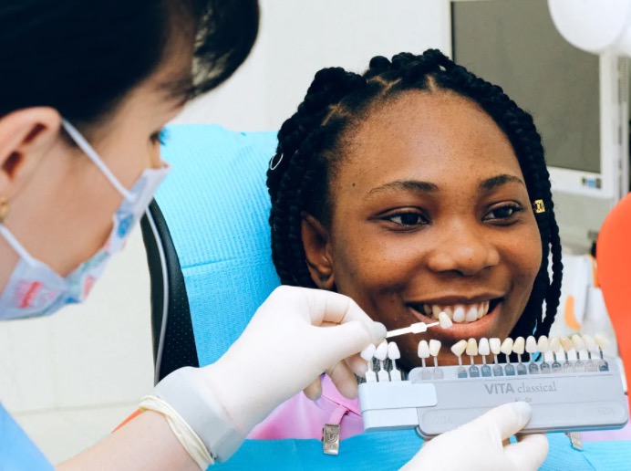 Whitening Or Replacing Your Veneers?